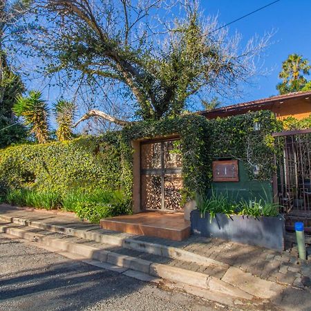 Uxolo Guest House Johannesburg Esterno foto