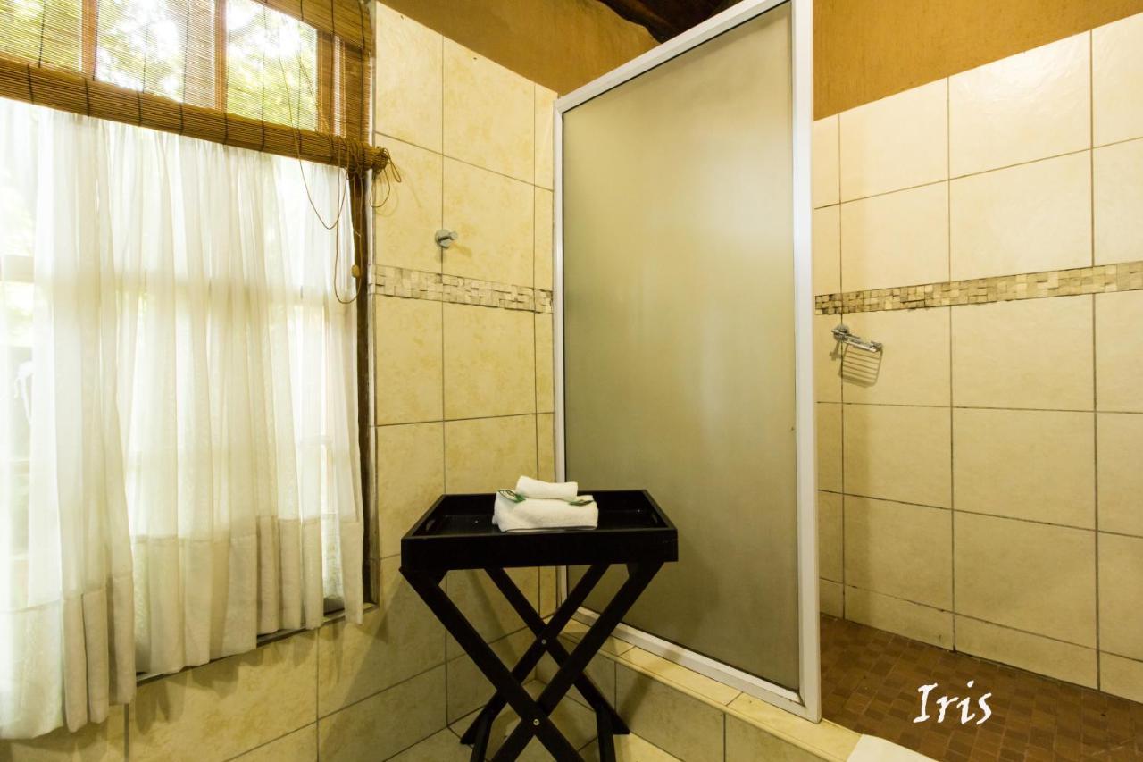 Uxolo Guest House Johannesburg Esterno foto