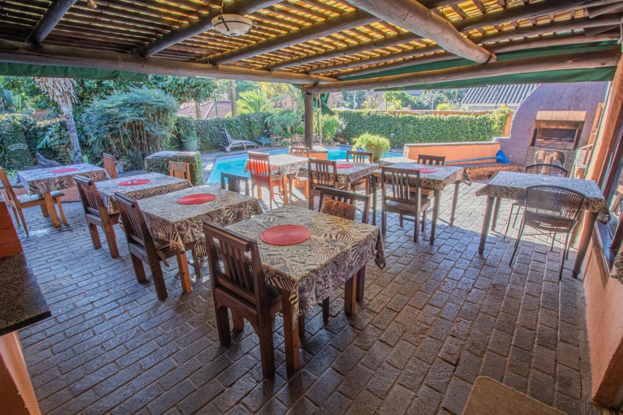 Uxolo Guest House Johannesburg Esterno foto