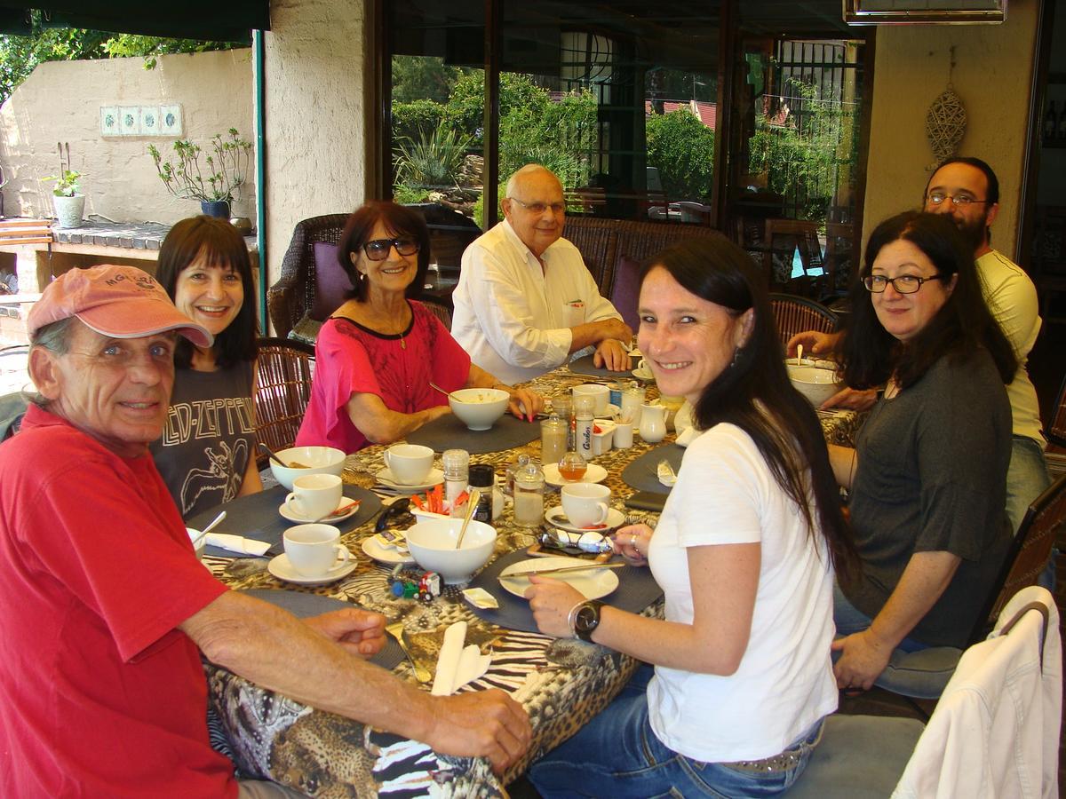 Uxolo Guest House Johannesburg Esterno foto